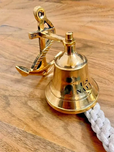 Cloche marine montée - , en