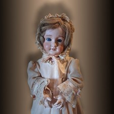 poupée ancienne porcelaine