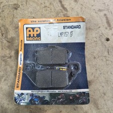 Plaquettes de frein LMP157 ST