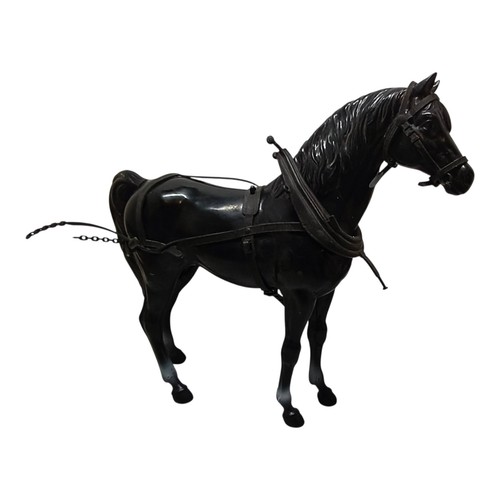 Sympa cheval avec attelage - sympa,