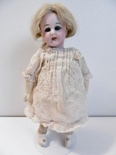 PETITE POUPÉE ANCIENNE SIMON