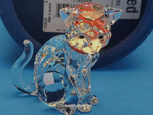 Swarovski mother cat sitting - swarovski,