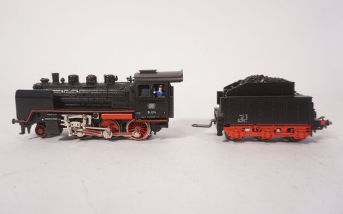 Märklin 3003 locomotive - h0, À