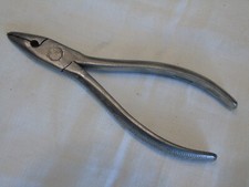 Ancienne petite pince Belzer -
