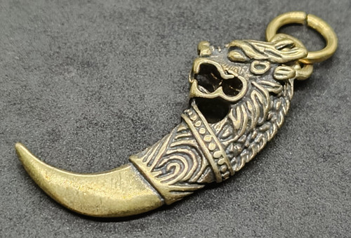 Pendentif amulette griffe - , de