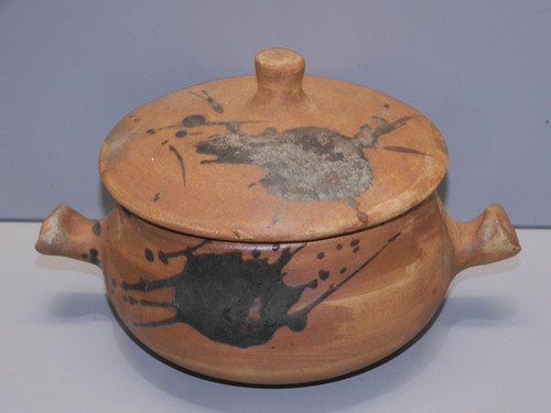 Ancien pot couvert - -,
