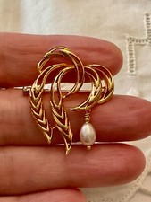 BROCHE ANCIENNE  PLAQUÉ OR