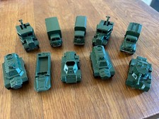 “lot de 10 VEHICULES LESNEY