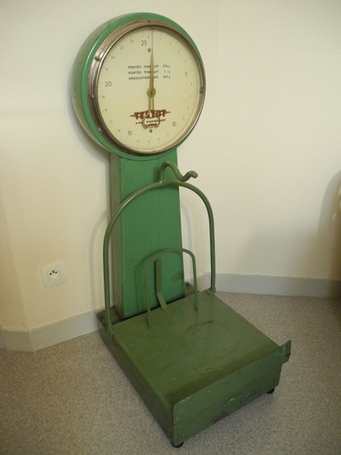 Ancienne balance industrielle - ancienne,