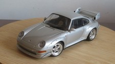 Miniature Porsche 911 GT2 serie 1/18 UT models