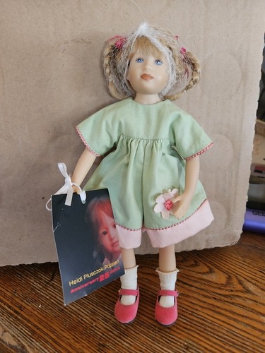 Ufdc 2005 doll artist heidi - 2005,