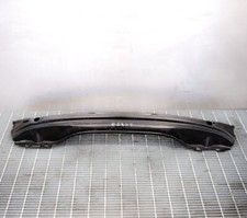 Barre de renfort de collision