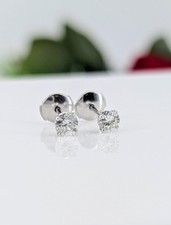 Boucles d'oreilles puces en or