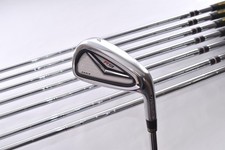 Set de 8 fers TaylorMade R9