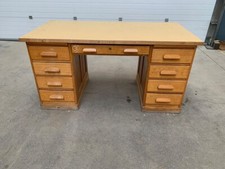 Ancien bureau ministre -