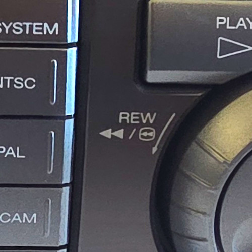 Worldwide multi tuner vcr - vcr, vhs