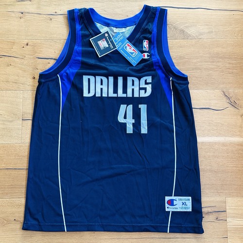 Nwt champion dirk nowitzki - nwt,