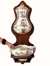 Fontaine murale faïence