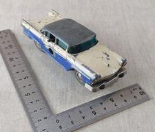Ancienne petite voiture