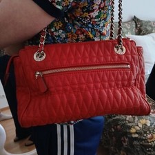 sac à main femme rouge guess brinkley