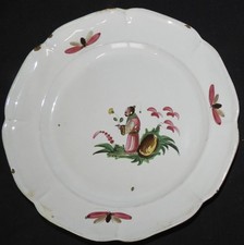 Assiette : décor au Chinois et insectes, Faïence de l'est (21.8 cm) - XVIIIème