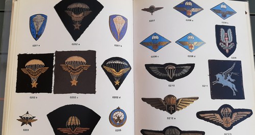 Livre insignes tap - livre,