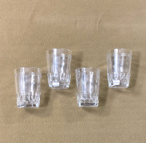Gobelet verre à liqueurs - 1,