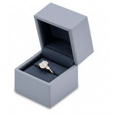 Bague en or jaune Moissanite