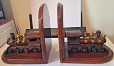 Serre-livres décor train en bois