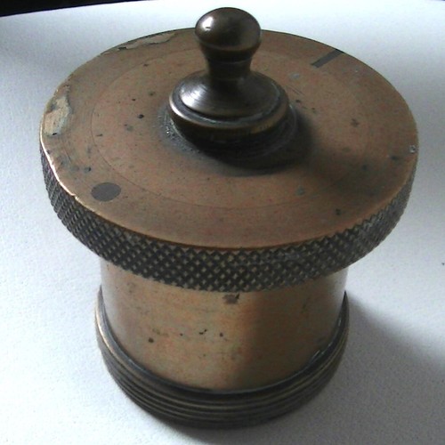 Militaria boite artisanat de - militaria,