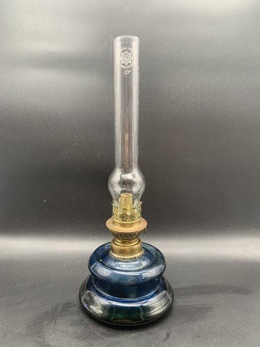 Très jolie lampe pétrole - lampe,