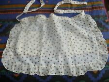 TABLIER DE SERVEUSE VINTAGE AVEC PETITES FLEURS MARRON AVEC VOLANT TBE