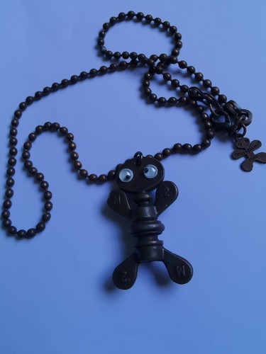 Collier pendentif bronze