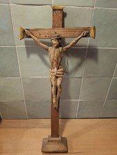 Crucifix bois art populaire