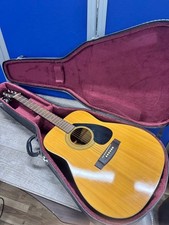 Guitare acoustique YAMAHA