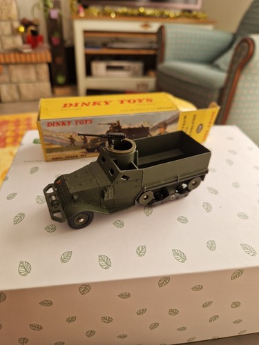 Dinky toys 822 half track - dinky,