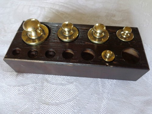 Ancienne boite poids - ancienne,