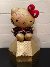 Hello Kitty x Shu Uemura