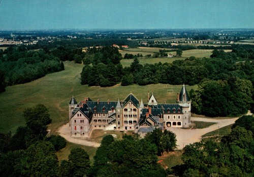 Lurcy levis chateau de - lurcy-levis,