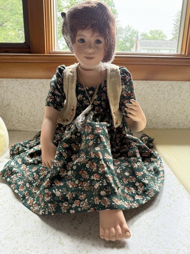 Master piece gallery doll - piece,