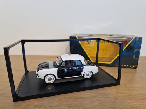 1 18 renault - █▓▒,