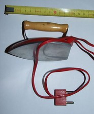 Ancien petit fer à repasser électrique ARENE - DECO COLLECTION