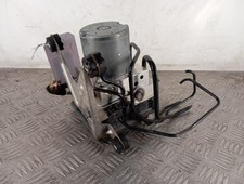 Bloc ABS (freins anti-blocage)