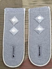 Épaulettes anciennes de la