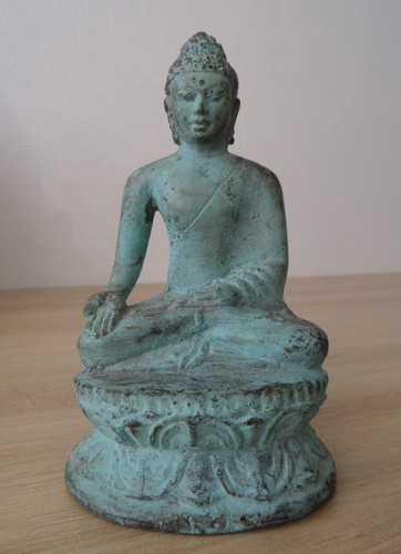 Antique ancien bronze buddha - ancien,