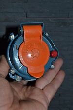 Prise de courant métal LEGRAND MARTIN LUNEL 10/15A 380V Réf 30480 (Jamais posée)