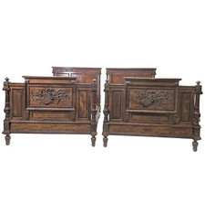 Paire de lits jumeaux en bois exotique de style Louis XVI