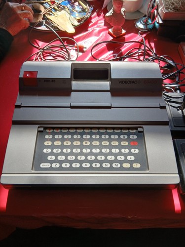 Rare année 1983 console - rare,