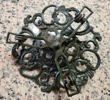 1 grande rosace plafonnier