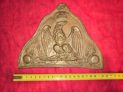 Plaque estampée bonnet - estampée, à